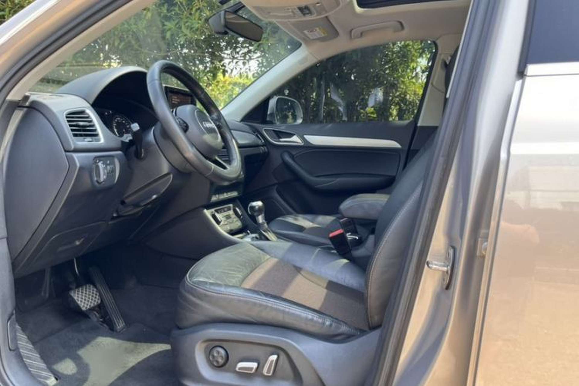 Used Audi Q3 2018 30 TFSI Fashion Edition Collector's Version Interior 3