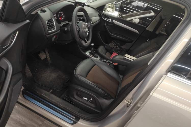 Used Audi Q3 2018 30th Anniversary Edition 35 TFSI Fashion Model Left Front Seat