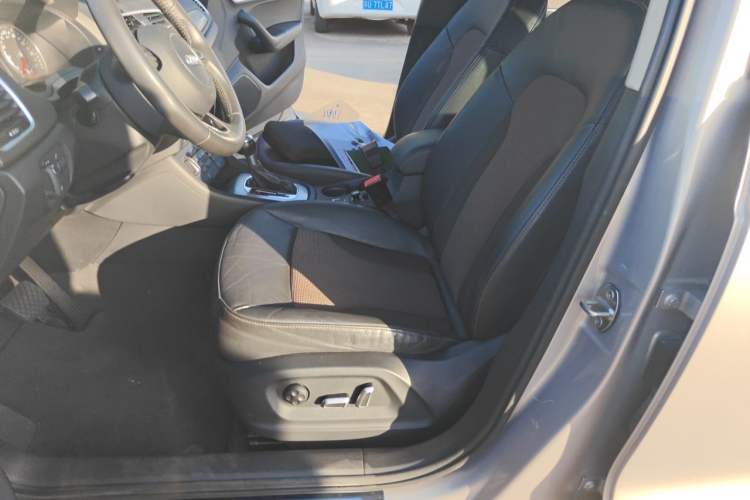 Used Audi Q3 2018 30th Anniversary Edition 30 TFSI Fashion Model Left Front Seat