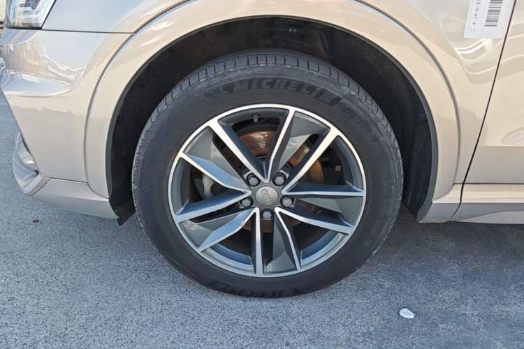 Used Audi Q3 2018 30th Anniversary Edition 35 TFSI Sport Model Left Front Wheel Hub