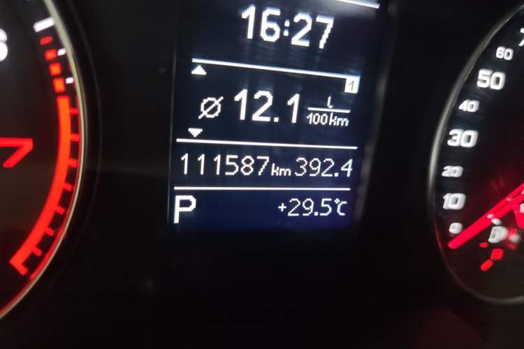 Used Audi Q3 2018 30th Anniversary Edition 30 TFSI Fashion Model Odometer Close Up