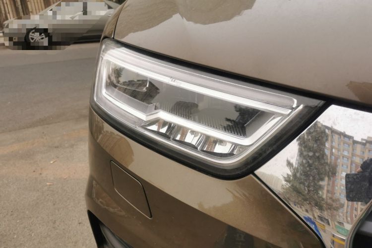 Used Audi Q3 2018 30th Anniversary Edition 35 TFSI Fashion Model Right Front Headlight