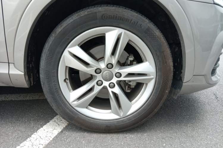Used Audi Q3 2018 30th Anniversary Edition 35 TFSI Fashion Model Right Front Wheel Hub