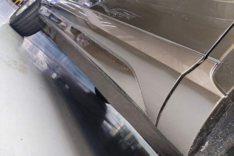 Used Audi Q3 2018 30th Anniversary Edition 30 TFSI Fashion Model Right Side Sill