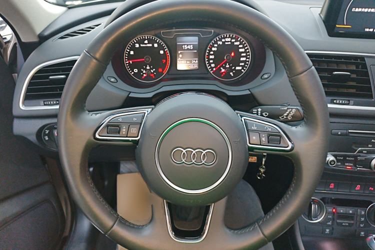 Used Audi Q3 2018 30th Anniversary Edition 35 TFSI Fashion Model Steering Wheel