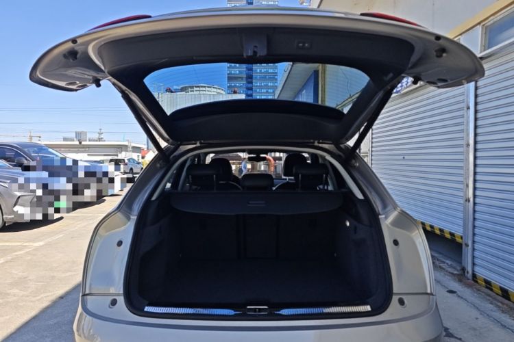 Used Audi Q3 2018 30th Anniversary Edition 35 TFSI Sport Model Trunk