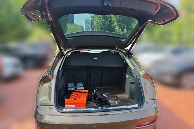 Used Audi Q3 2018 30th Anniversary Edition 30 TFSI Fashion Model Trunk