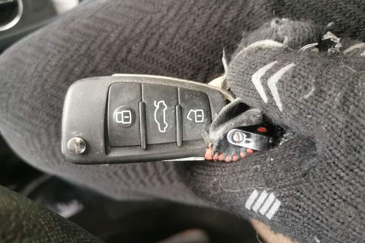 Used Audi Q3 2018 30th Anniversary Edition 35 TFSI Fashion Model Vehicle Key
