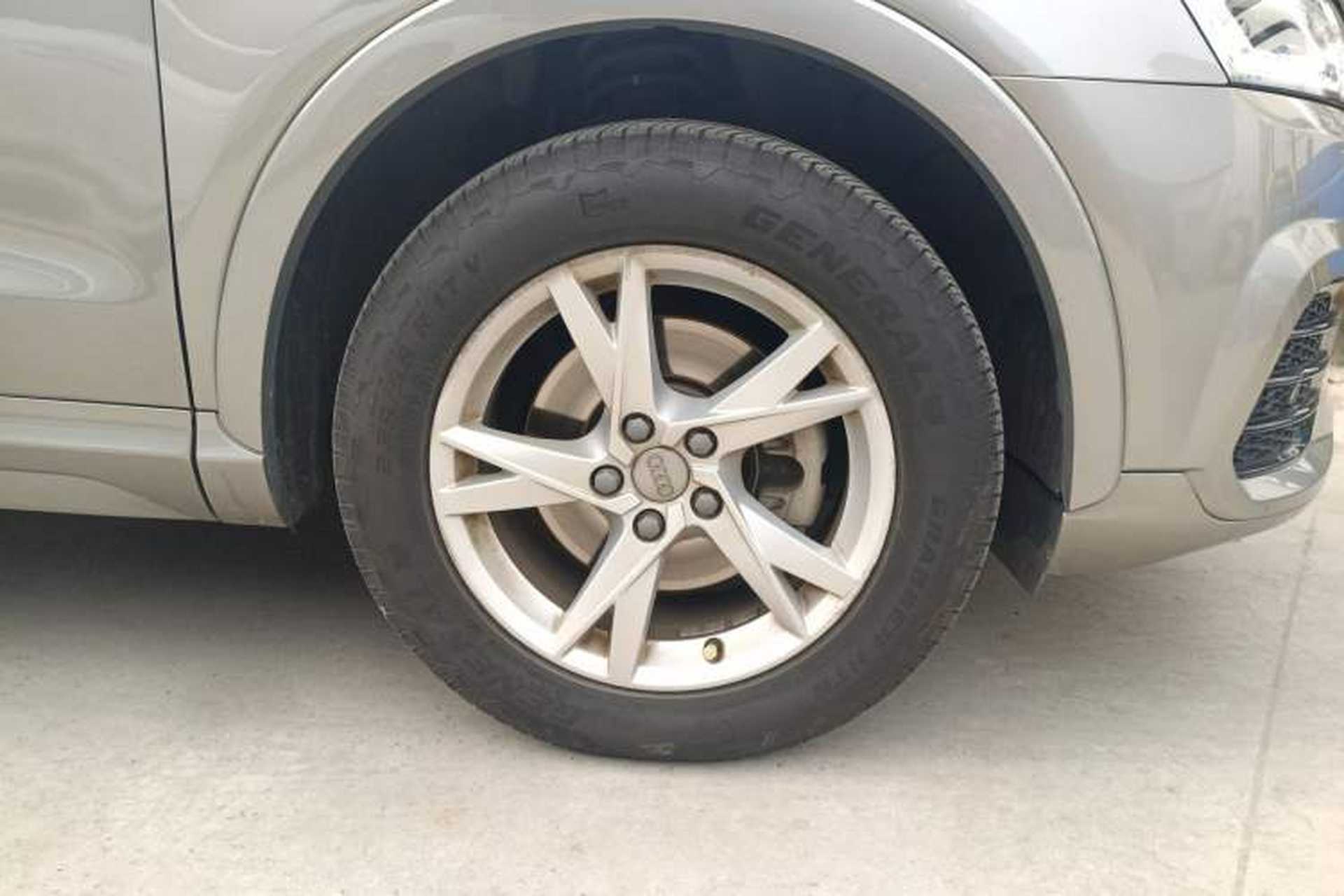 Used Audi Q3 2018 30th Anniversary Edition 30 TFSI Fashion Model Right Front Wheel Hub