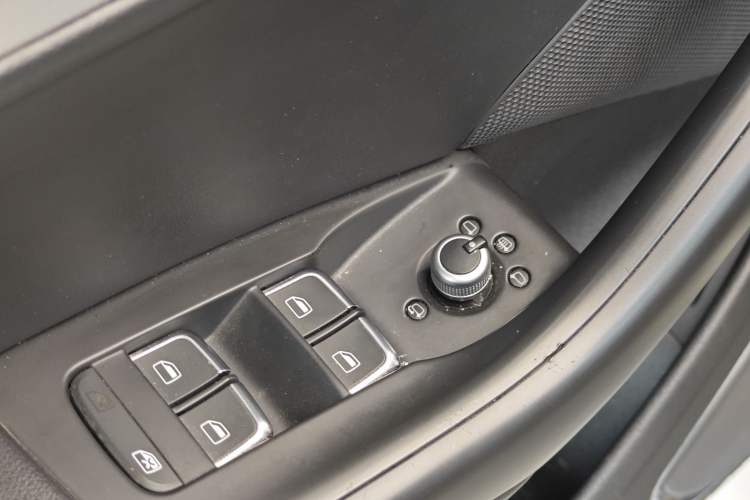 Used Audi Q3 2018 30th Anniversary Edition 30 TFSI Style Model Interior 1
