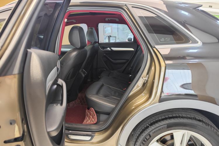 Used Audi Q3 2018 30th Anniversary Edition 30 TFSI Style Model Interior 12