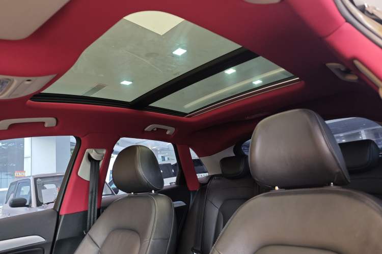 Used Audi Q3 2018 30th Anniversary Edition 30 TFSI Style Model Interior 4