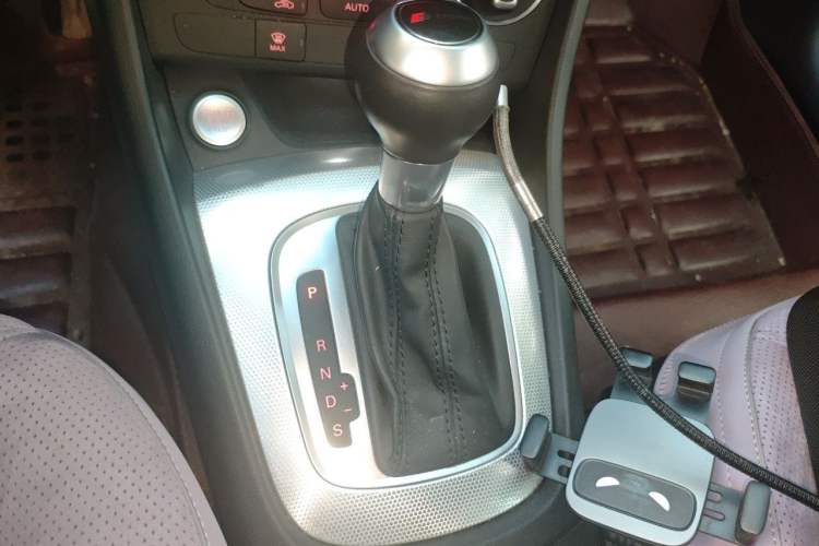 Used Audi Q3 2018 30th Anniversary Edition 30 TFSI Style Model Gear Lever