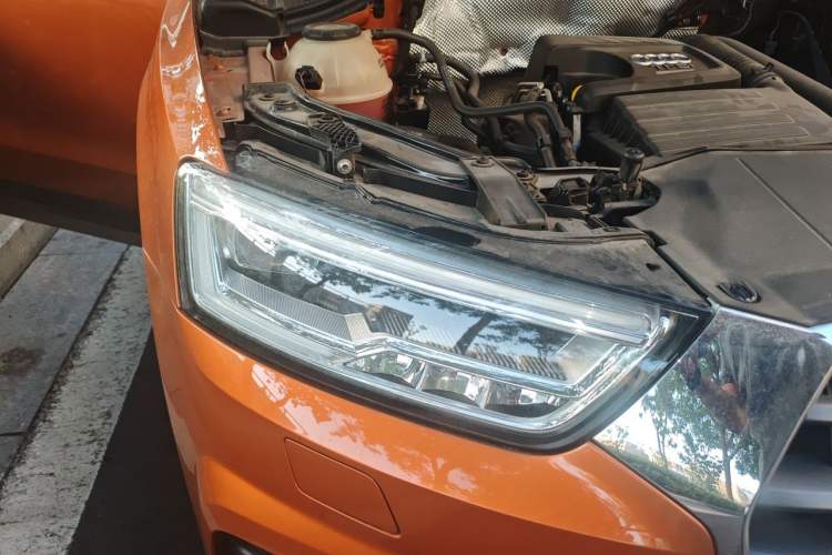 Used Audi Q3 2018 30th Anniversary Edition 30 TFSI Style Model Right Front Headlight
