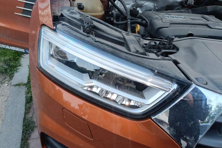 Used Audi Q3 2018 30th Anniversary Edition 35 TFSI Fashion Model Right Front Headlight