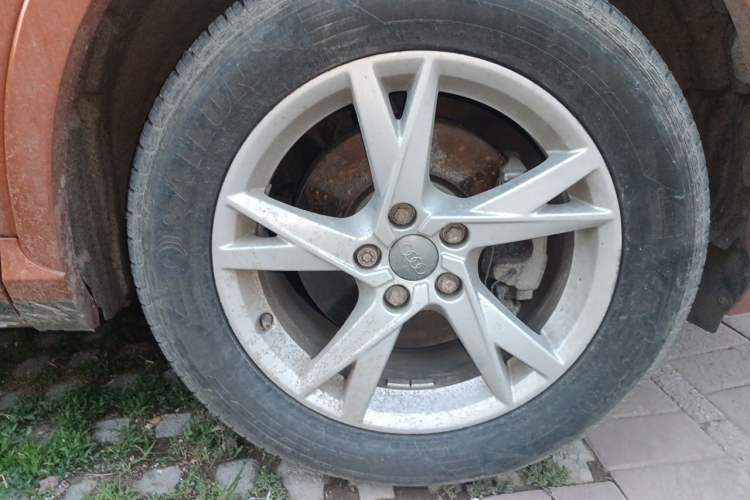 Used Audi Q3 2018 30th Anniversary Edition 35 TFSI Fashion Model Right Front Wheel Hub