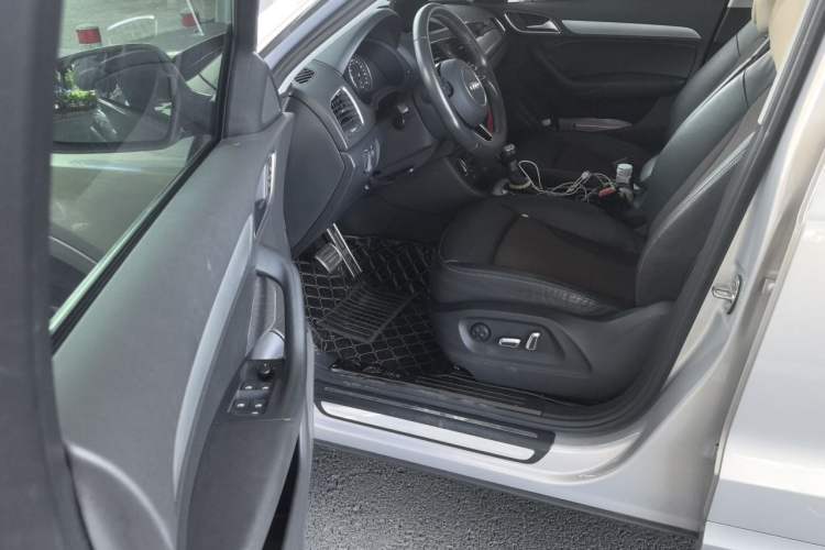 Used Audi Q3 2018 30 TFSI Fashion Edition Collector's Model Driver Seat