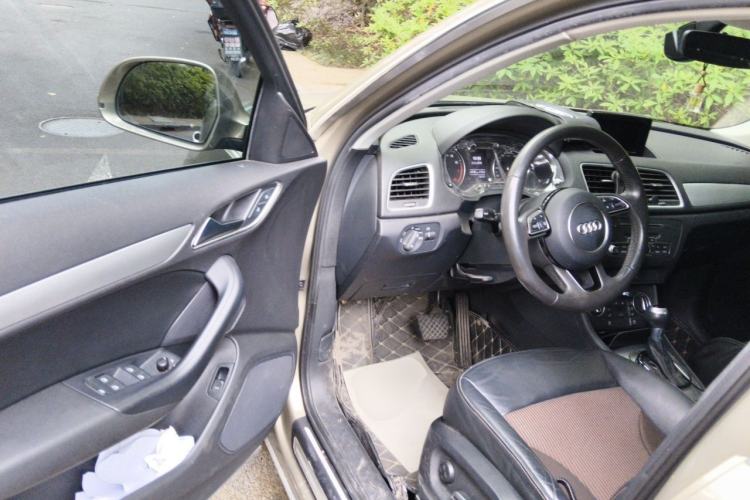 Used Audi Q3 2018 30th Anniversary Edition 30 TFSI Fashion Model Driver Seat