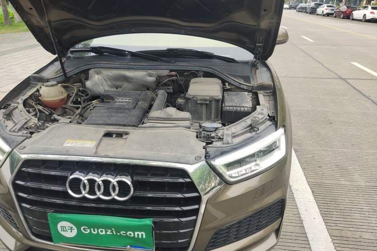 Used Audi Q3 2018 30 TFSI Fashion Edition Collector's Version Engine Bay Left