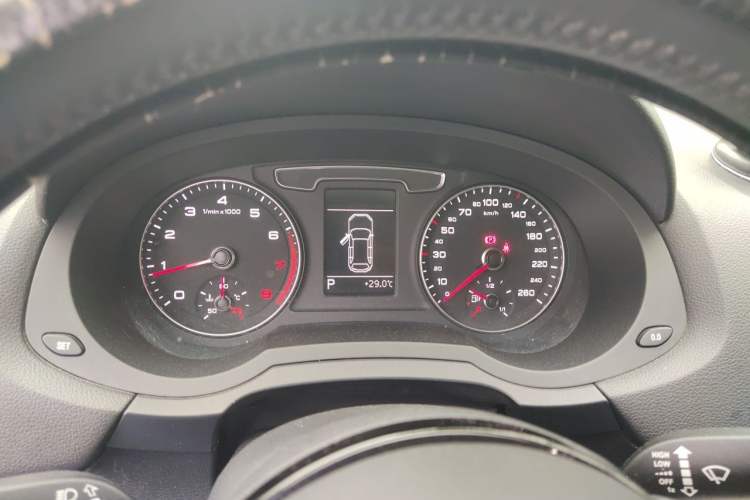 Used Audi Q3 2018 30 TFSI Fashion Edition Collector's Version Instrument Cluster