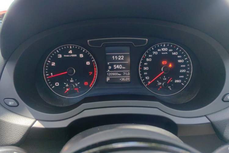 Used Audi Q3 2018 30th Anniversary Edition 30 TFSI Fashion Model Instrument Cluster