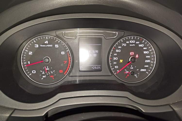 Used Audi Q3 2018 30th Anniversary Edition 30 TFSI Fashion Model Instrument Cluster