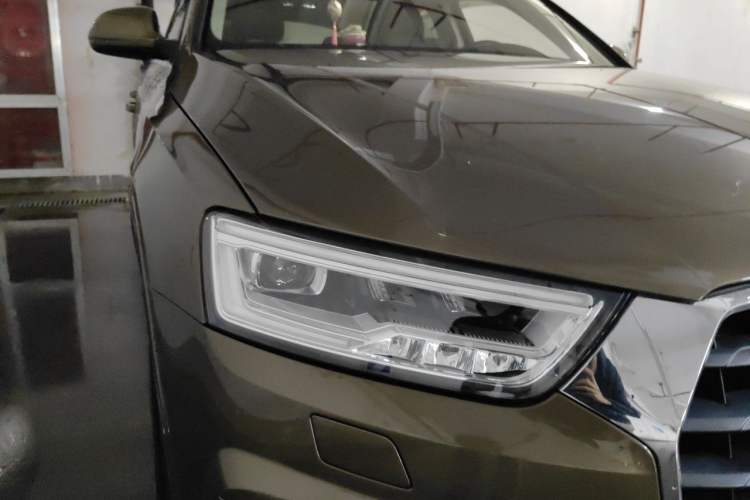 Used Audi Q3 2018 30th Anniversary Edition 30 TFSI Fashion Model Right Front Headlight