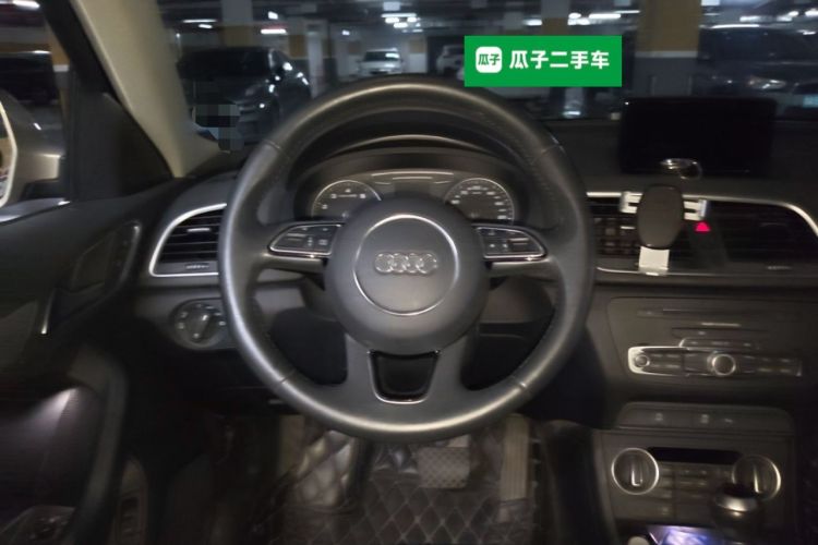 Used Audi Q3 2018 30th Anniversary Edition 30 TFSI Fashion Model Steering Wheel