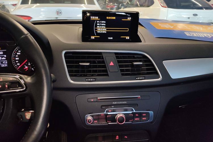 Used Audi Q3 2018 30th Anniversary Edition 30 TFSI Fashion Model Audio And AC Panel