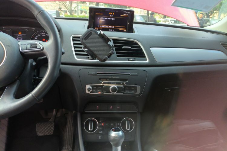 Used Audi Q3 2018 30th Anniversary Edition 35 TFSI Fashion Model Audio And AC Panel