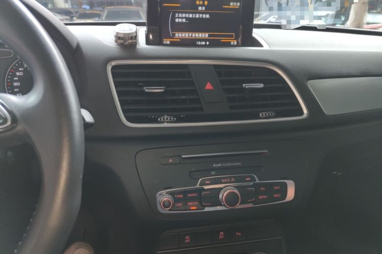 Used Audi Q3 2018 30th Anniversary Edition 30 TFSI Fashion Model Audio And AC Panel