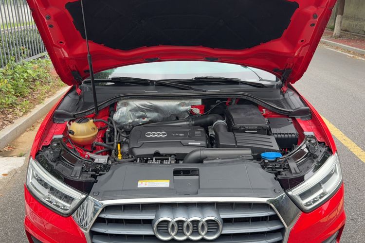 Used Audi Q3 2018 30th Anniversary Edition 35 TFSI Fashion Model Engine Bay