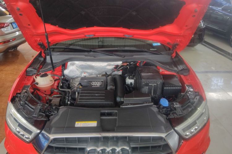 Used Audi Q3 2018 30th Anniversary Edition 30 TFSI Fashion Model Engine Bay