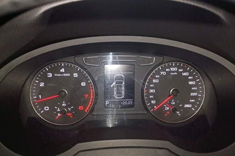 Used Audi Q3 2018 30th Anniversary Edition 30 TFSI Fashion Model Instrument Cluster