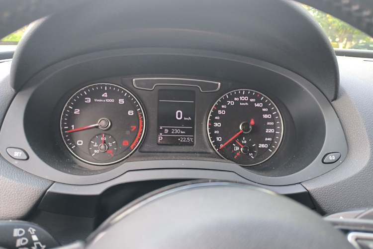 Used Audi Q3 2018 30th Anniversary Edition 30 TFSI Style Model Instrument Cluster
