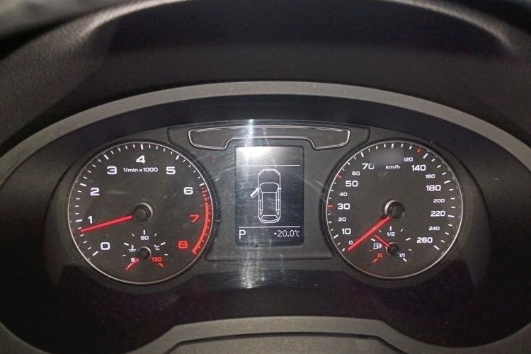 Used Audi Q3 2018 30th Anniversary Edition 30 TFSI Fashion Model Instrument Cluster