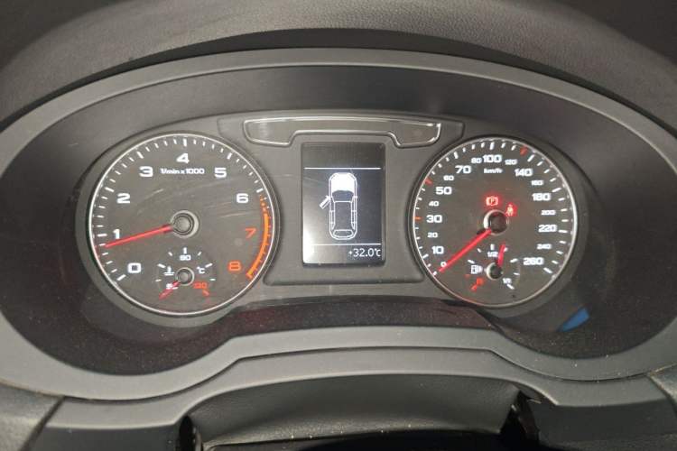 Used Audi Q3 2018 30th Anniversary Edition 30 TFSI Fashion Model Instrument Cluster