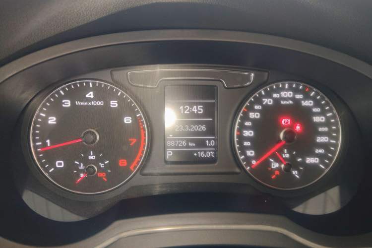 Used Audi Q3 2018 30th Anniversary Edition 30 TFSI Fashion Model Instrument Cluster
