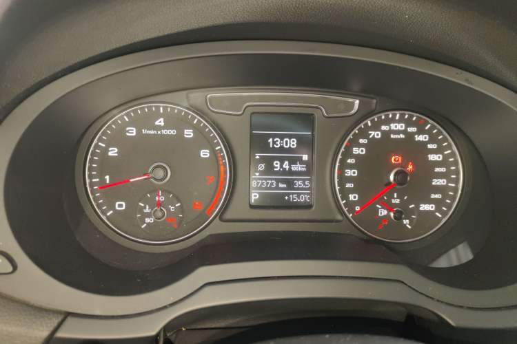 Used Audi Q3 2018 30th Anniversary Edition 30 TFSI Fashion Model Instrument Cluster