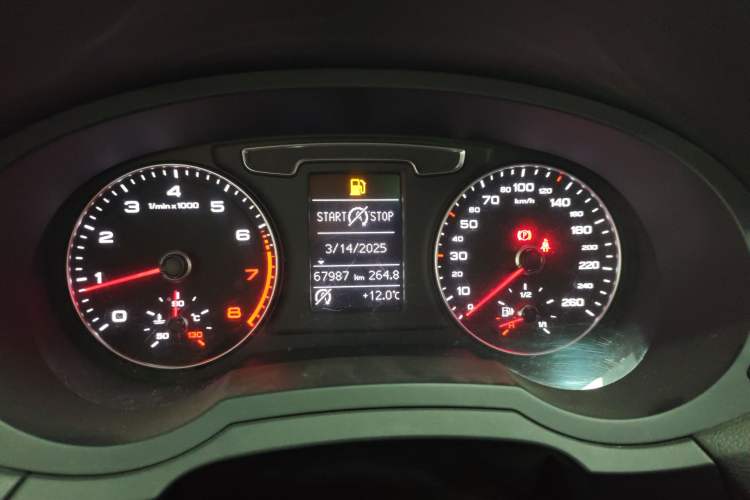 Used Audi Q3 2018 30th Anniversary Edition 30 TFSI Fashion Model Instrument Cluster