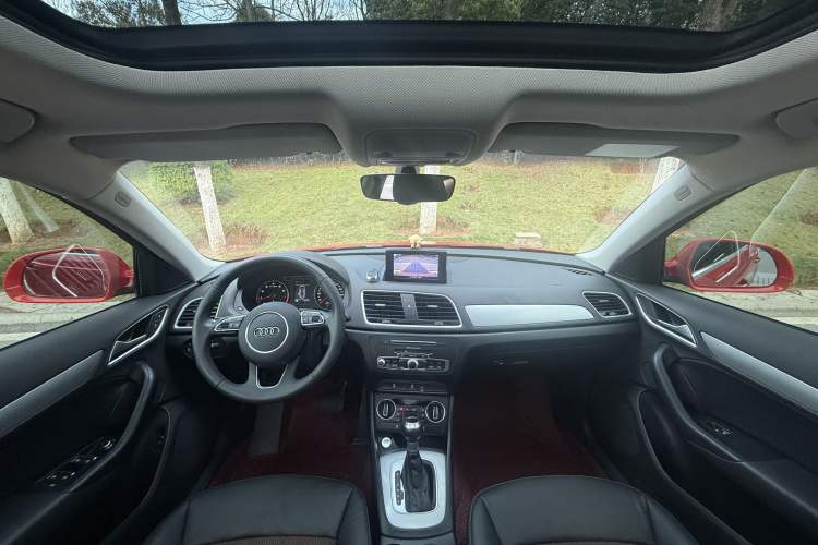 Used Audi Q3 2018 30th Anniversary Edition 30 TFSI Fashion Model Interior 1