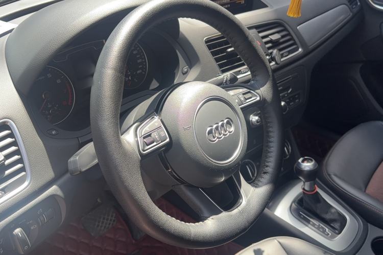 Used Audi Q3 2018 30th Anniversary Edition 30 TFSI Fashion Model Interior 2