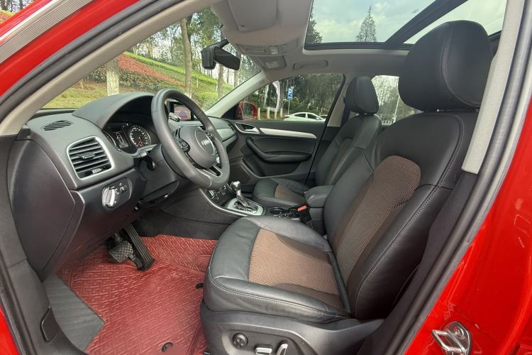 Used Audi Q3 2018 30th Anniversary Edition 30 TFSI Fashion Model Interior 2