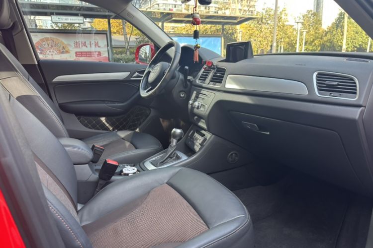 Used Audi Q3 2018 30th Anniversary Edition 35 TFSI Fashion Model Interior 6