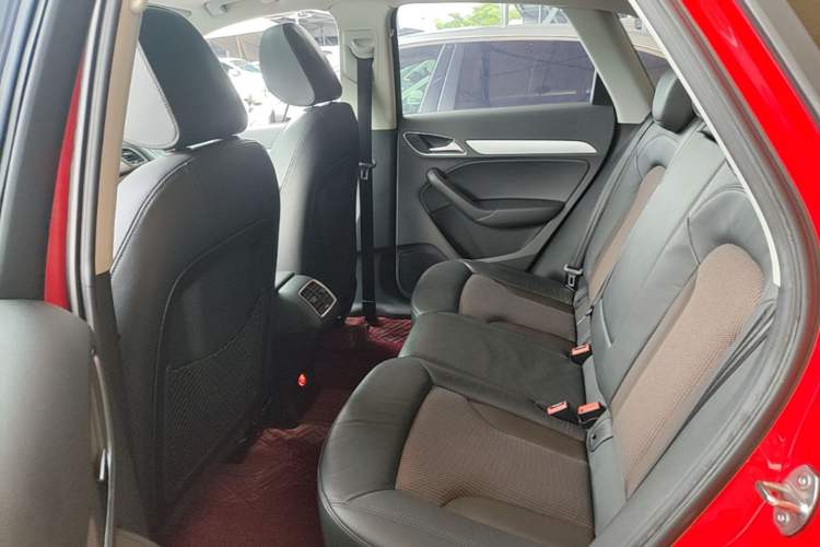 Used Audi Q3 2018 30th Anniversary Edition 30 TFSI Fashion Model Left Rear Seat