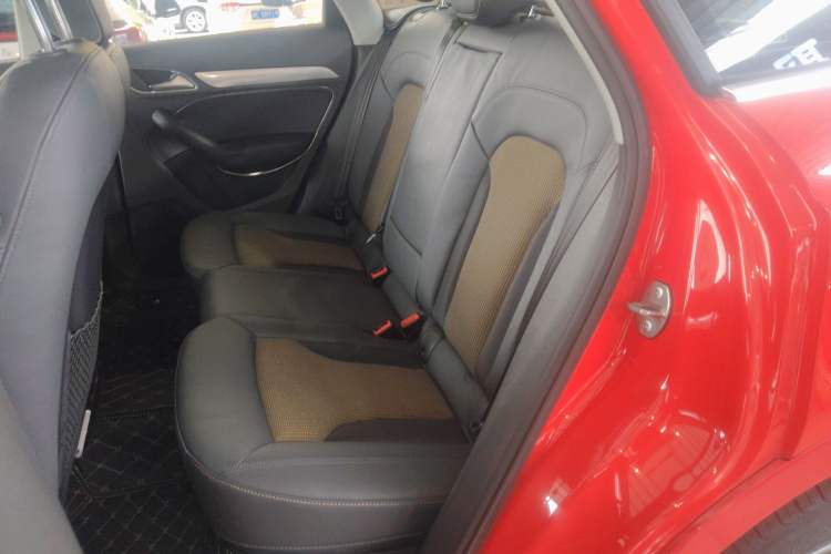 Used Audi Q3 2018 30th Anniversary Edition 30 TFSI Fashion Model Left Rear Seat