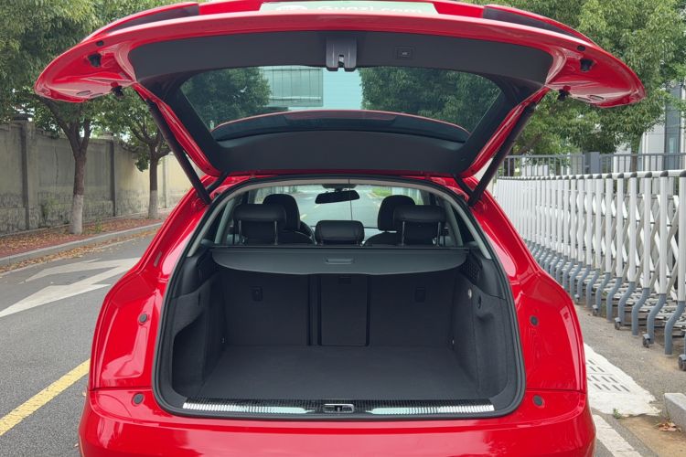 Used Audi Q3 2018 30th Anniversary Edition 35 TFSI Fashion Model Trunk