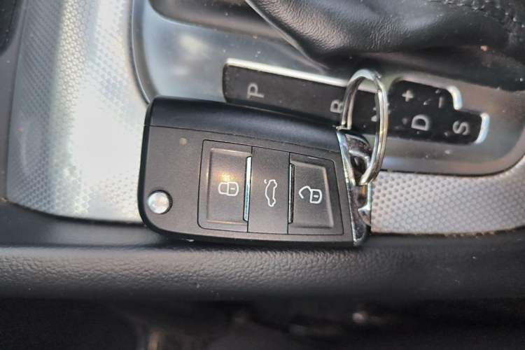 Used Audi Q3 2018 30th Anniversary Edition 30 TFSI Style Model Vehicle Key