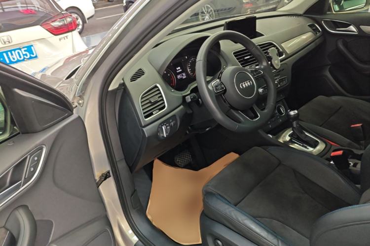 Used Audi Q3 2018 30th Anniversary Edition 35 TFSI Sport Model Driver Seat