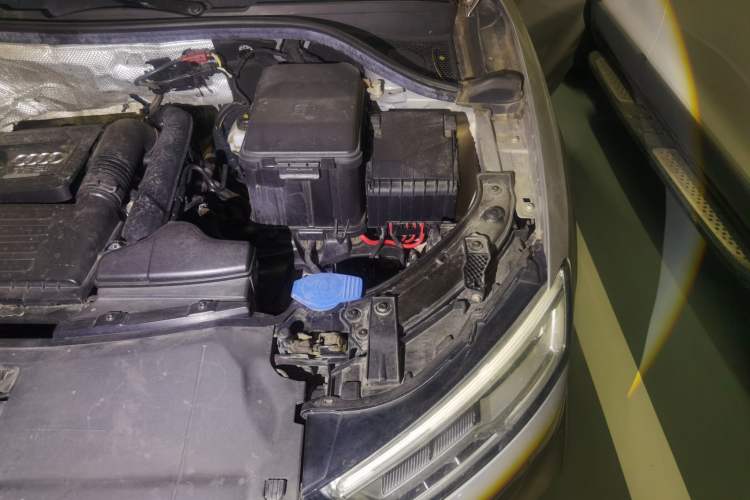 Used Audi Q3 2018 30 TFSI Fashion Edition Collector's Version Engine Bay Left